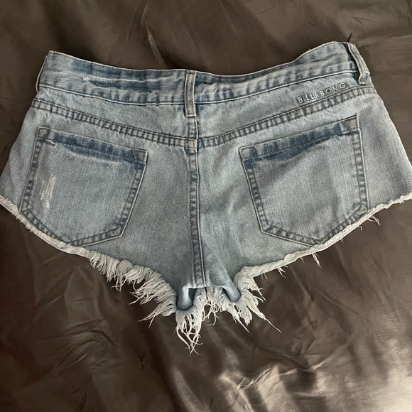 Tribal super short billabong laneway shorts - Picture 4 of 4